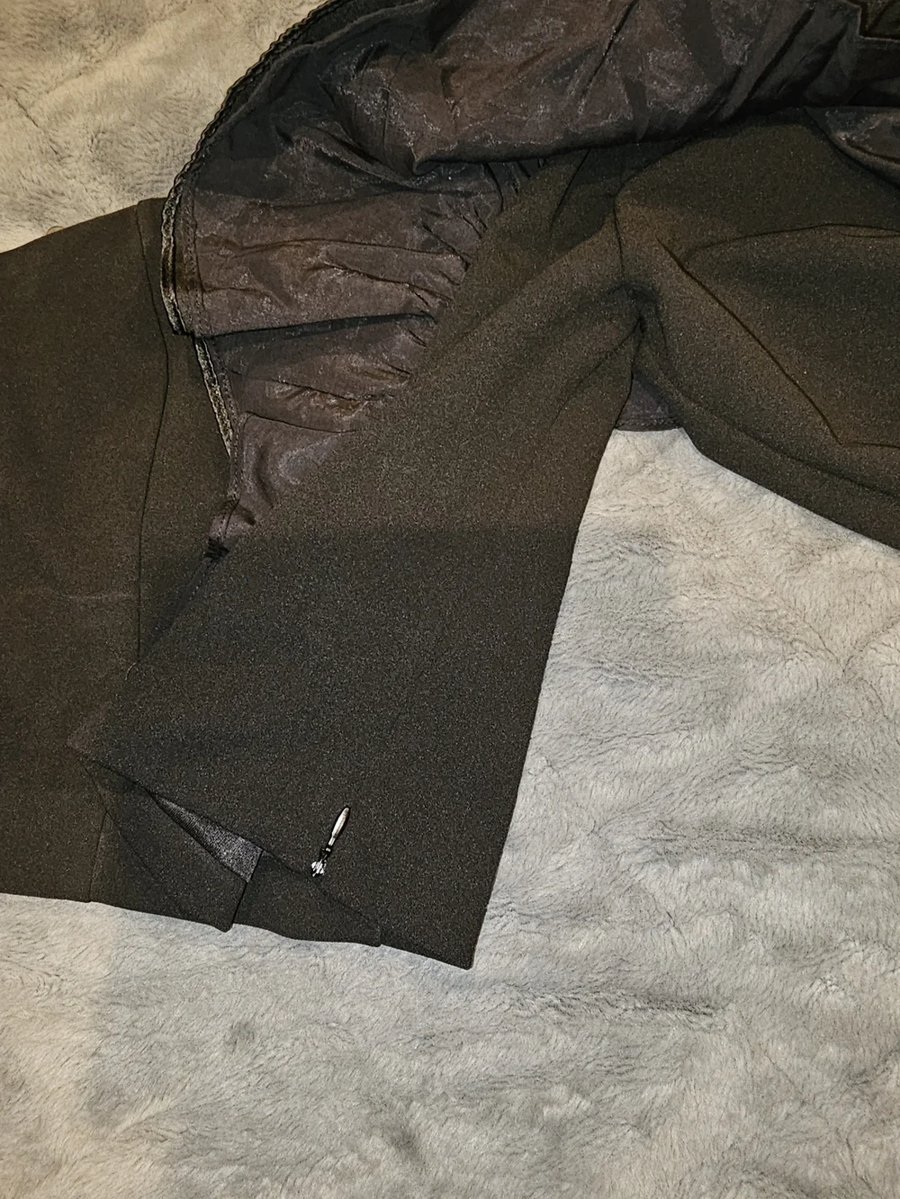 Like New - Impressions Black One-Shoulder Top with Satin Sleeve Detail